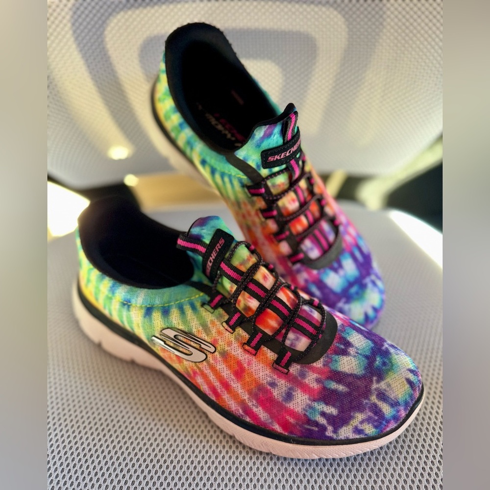 SKECHERS Tie Dye Slip On Sneakers Sz. 8